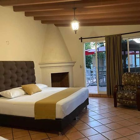 Casa Maria Emilia Hotel Cuernavaca Eksteriør billede